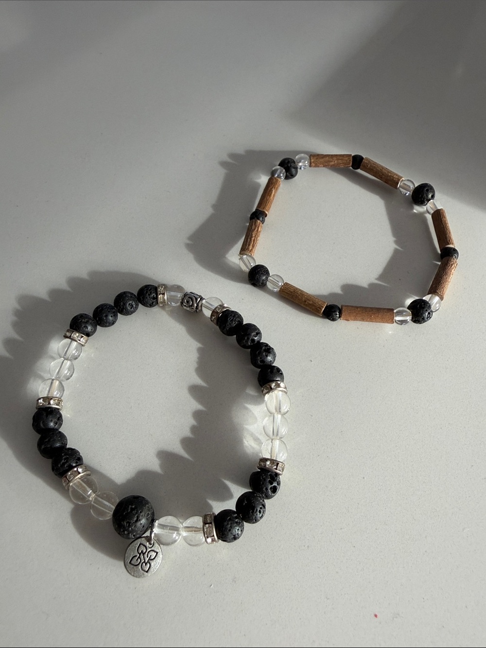 BN PUR Noisetier Black Lava & Clear Bead Stretch Bracelet Set